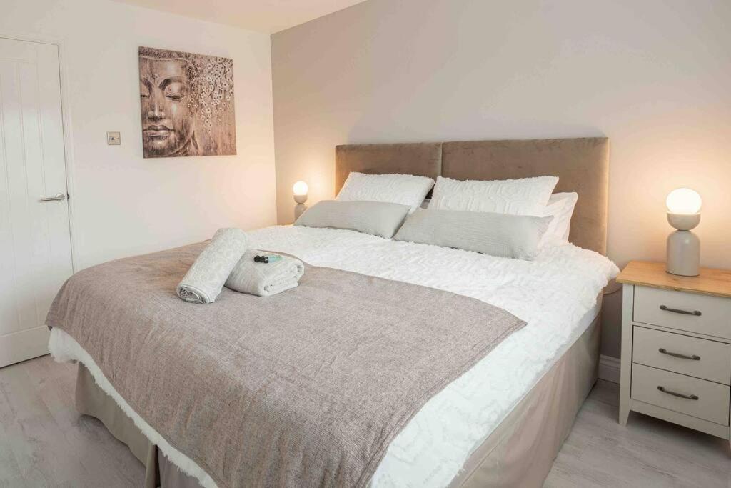 Stunning Abode 5 Min From Nec & Bhx, Pets Allowed Marston Green Zewnętrze zdjęcie