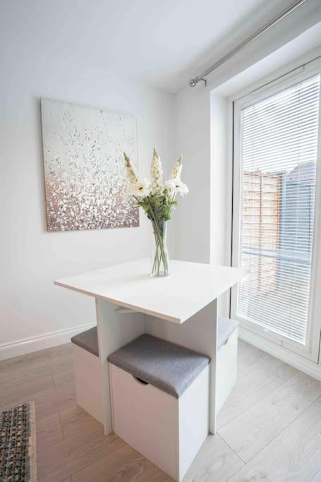 Stunning Abode 5 Min From Nec & Bhx, Pets Allowed Marston Green Zewnętrze zdjęcie